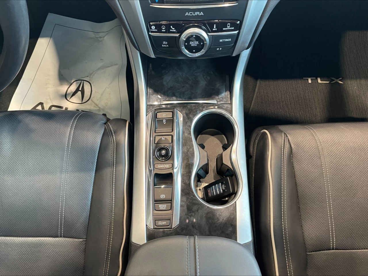 2018 Acura TLX Elite https://www.acuramontrealcentre.com/resize/b990ff35b810a3abc0cc817b2ca24889-1