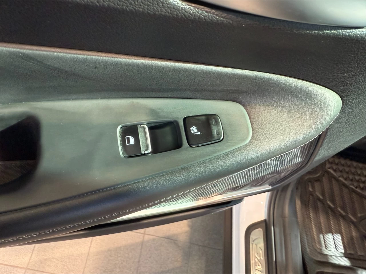 2022 Hyundai Santa Fe Luxury PHEV https://www.acuramontrealcentre.com/resize/b990ff35b810a3abc0cc817b2ca24889-1