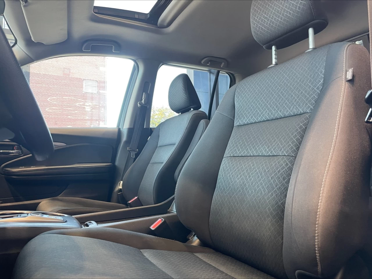 2020 Honda Ridgeline Sport https://www.acuramontrealcentre.com/resize/b990ff35b810a3abc0cc817b2ca24889-1