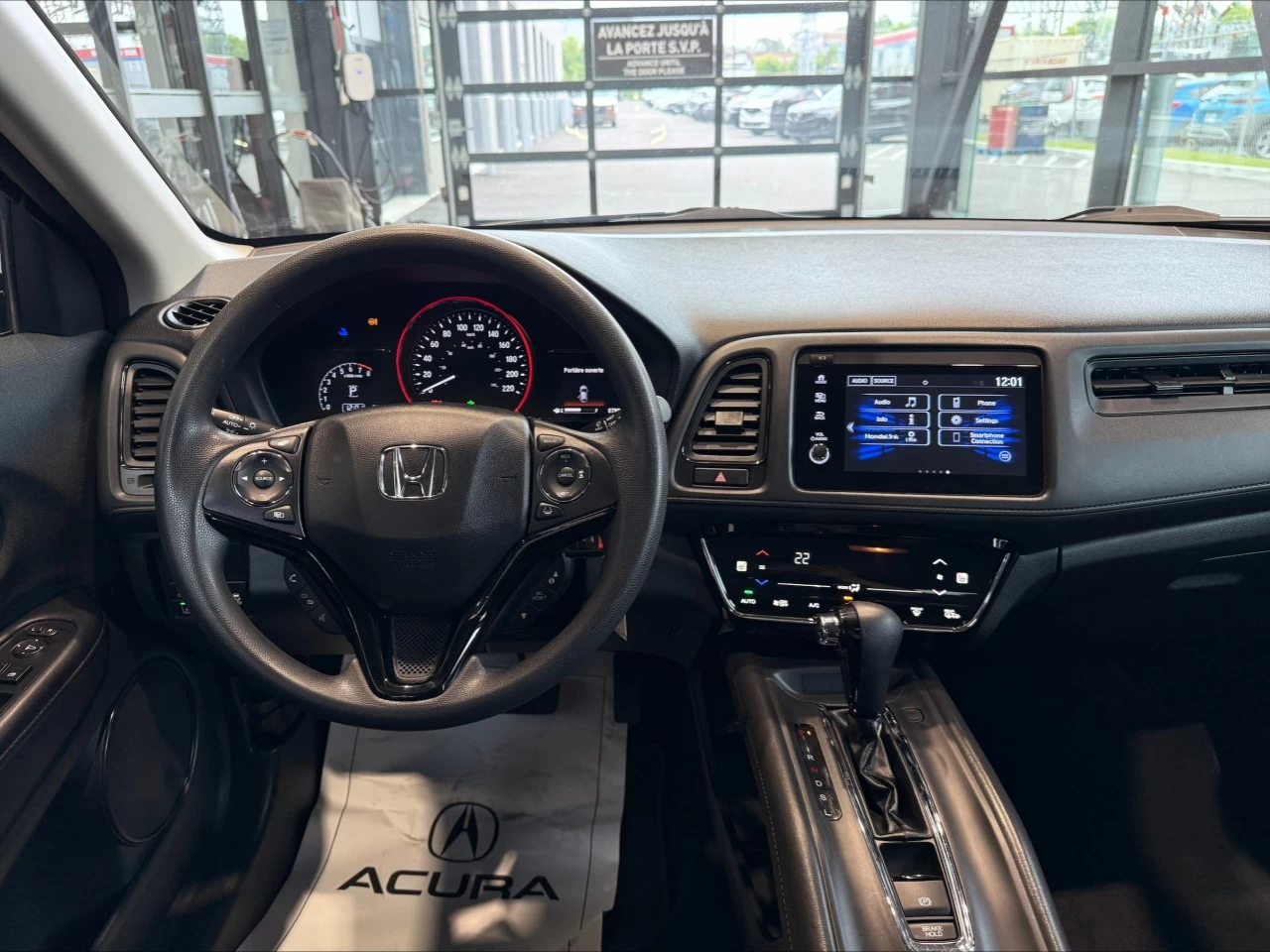 2022 Honda HR-V LX https://www.acuramontrealcentre.com/resize/b990ff35b810a3abc0cc817b2ca24889-1