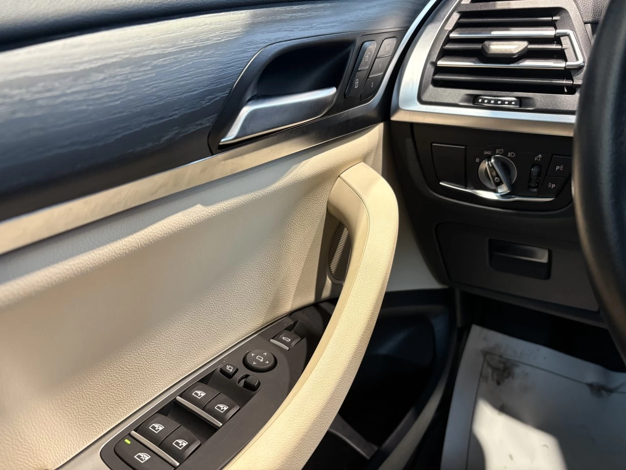 2023 BMW X3 xDrive30i Image principale