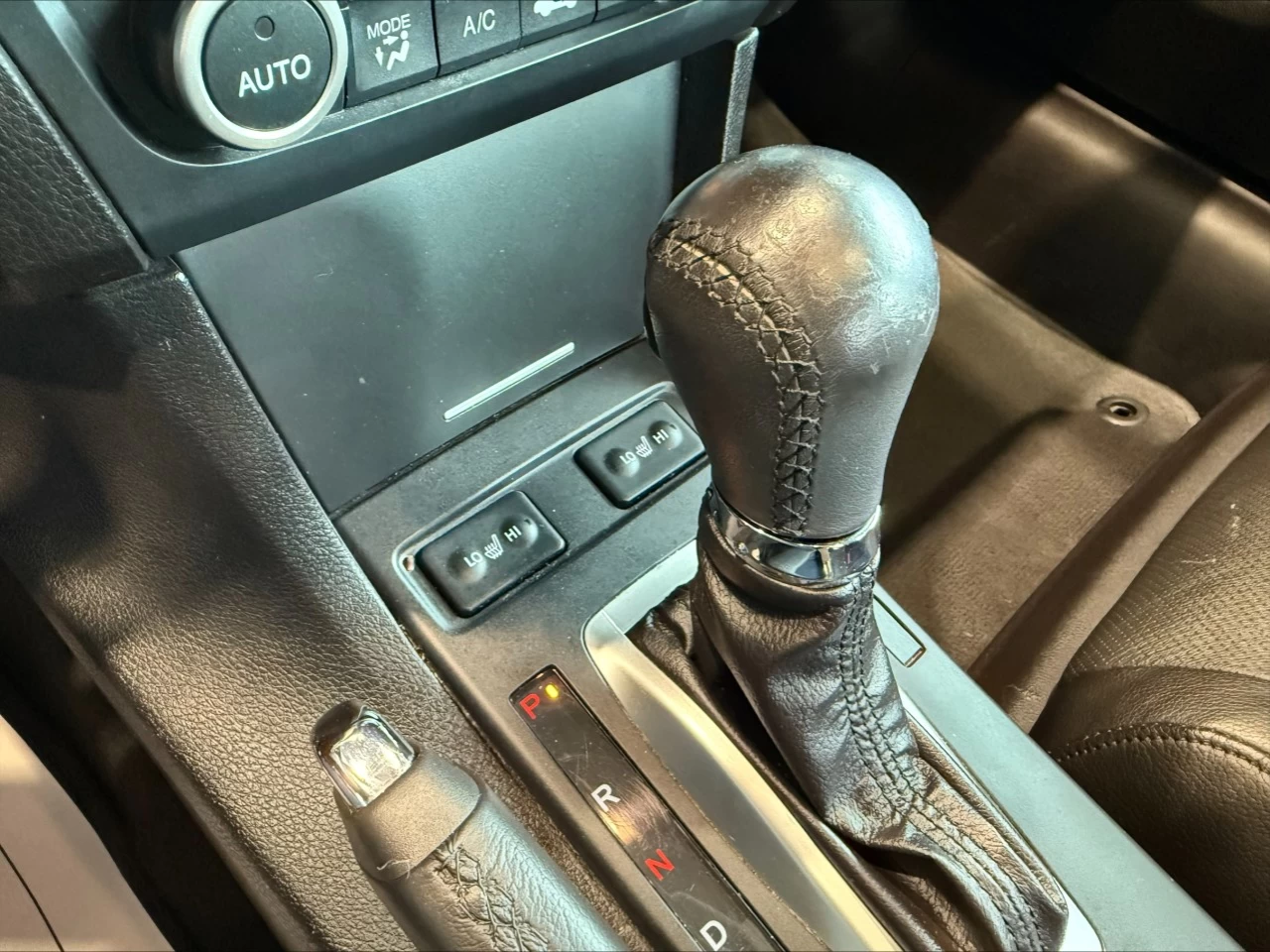 2018 Acura ILX Premium/Tech https://www.acuramontrealcentre.com/resize/b990ff35b810a3abc0cc817b2ca24889-1