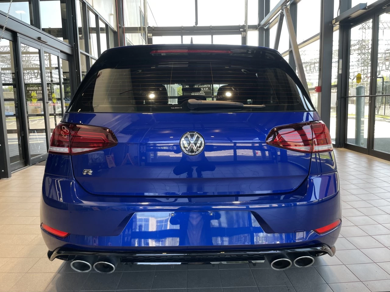 2019 Volkswagen Golf R Manual https://www.acuramontrealcentre.com/resize/b990ff35b810a3abc0cc817b2ca24889-1