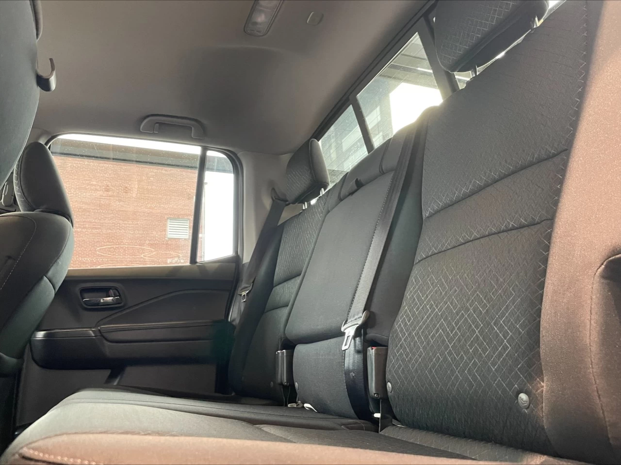 2017 Honda Ridgeline Sport https://www.acuramontrealcentre.com/resize/b990ff35b810a3abc0cc817b2ca24889-1
