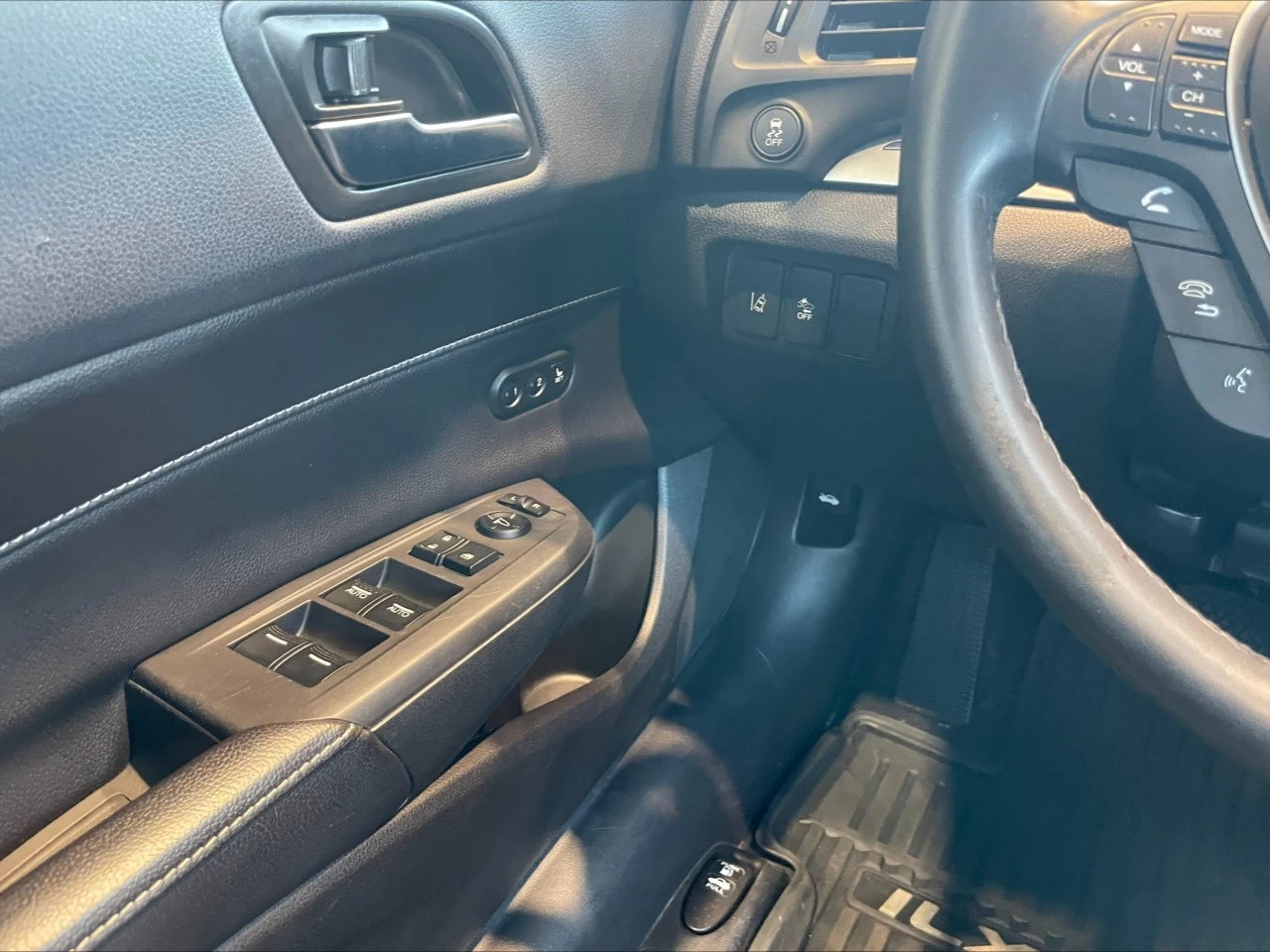 2020 Acura ILX Premium https://www.acuramontrealcentre.com/resize/b990ff35b810a3abc0cc817b2ca24889-1