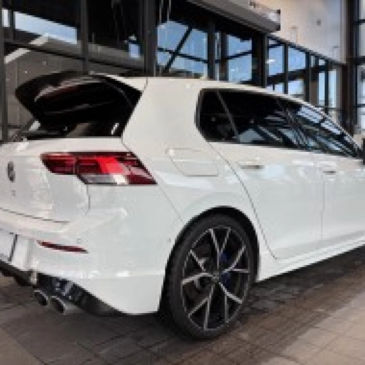 2023 Volkswagen Golf R DSG Image principale