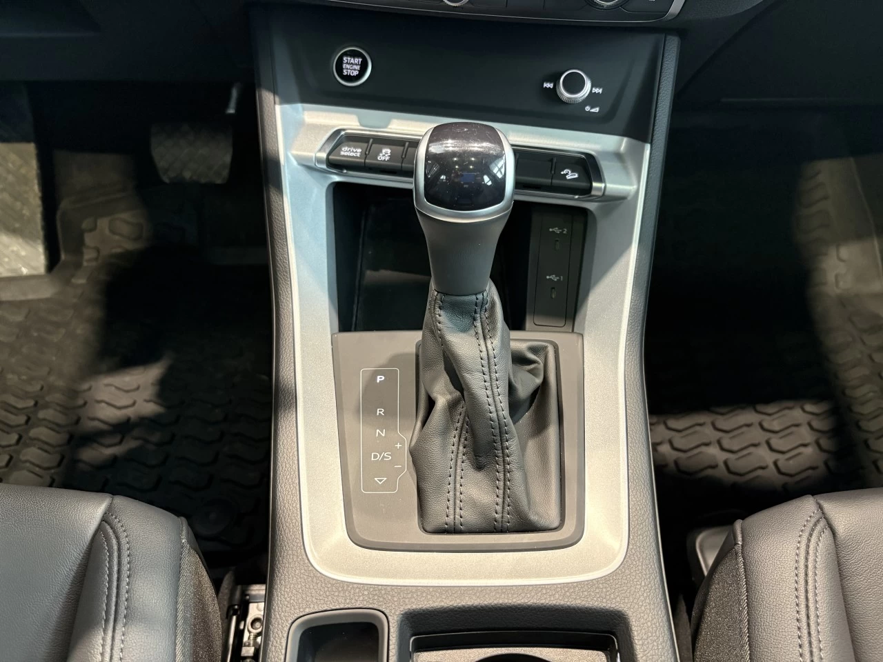 2023 Audi Q3 Komfort Main Image