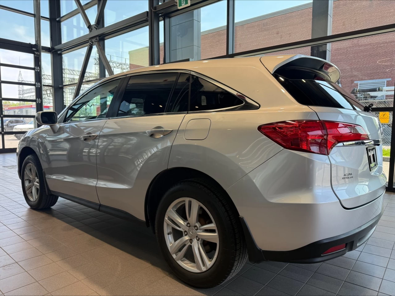 2015 Acura RDX Tech Pkg https://www.acuramontrealcentre.com/resize/b990ff35b810a3abc0cc817b2ca24889-1