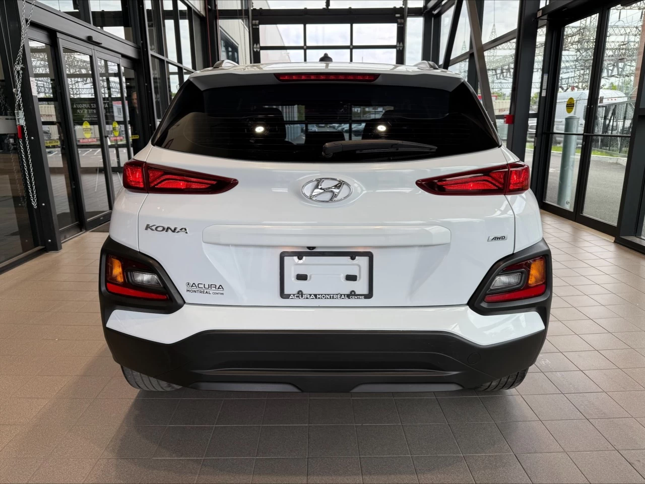 2020 Hyundai Kona Preferred https://www.acuramontrealcentre.com/resize/b990ff35b810a3abc0cc817b2ca24889-1