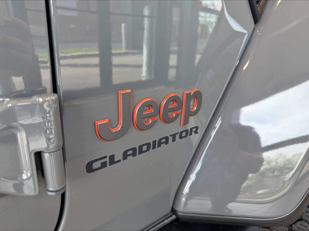 2022 Jeep Gladiator Mojave https://www.acuramontrealcentre.com/resize/b990ff35b810a3abc0cc817b2ca24889-1