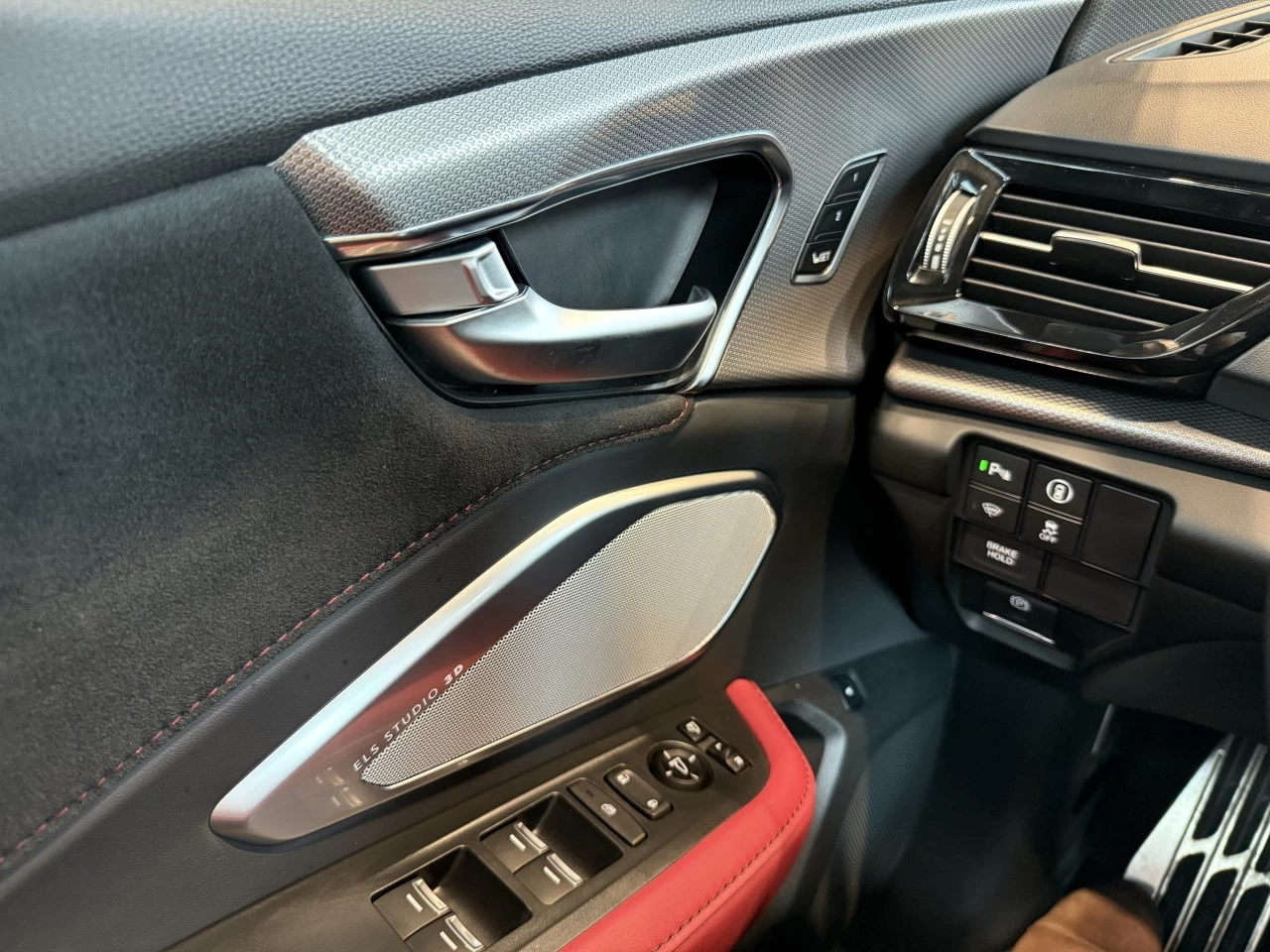 2022 Acura RDX A-Spec https://www.acuramontrealcentre.com/resize/b990ff35b810a3abc0cc817b2ca24889-1