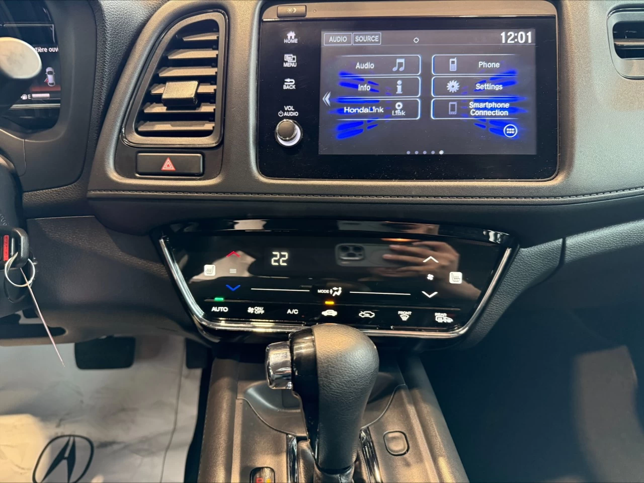 2022 Honda HR-V LX https://www.acuramontrealcentre.com/resize/b990ff35b810a3abc0cc817b2ca24889-1