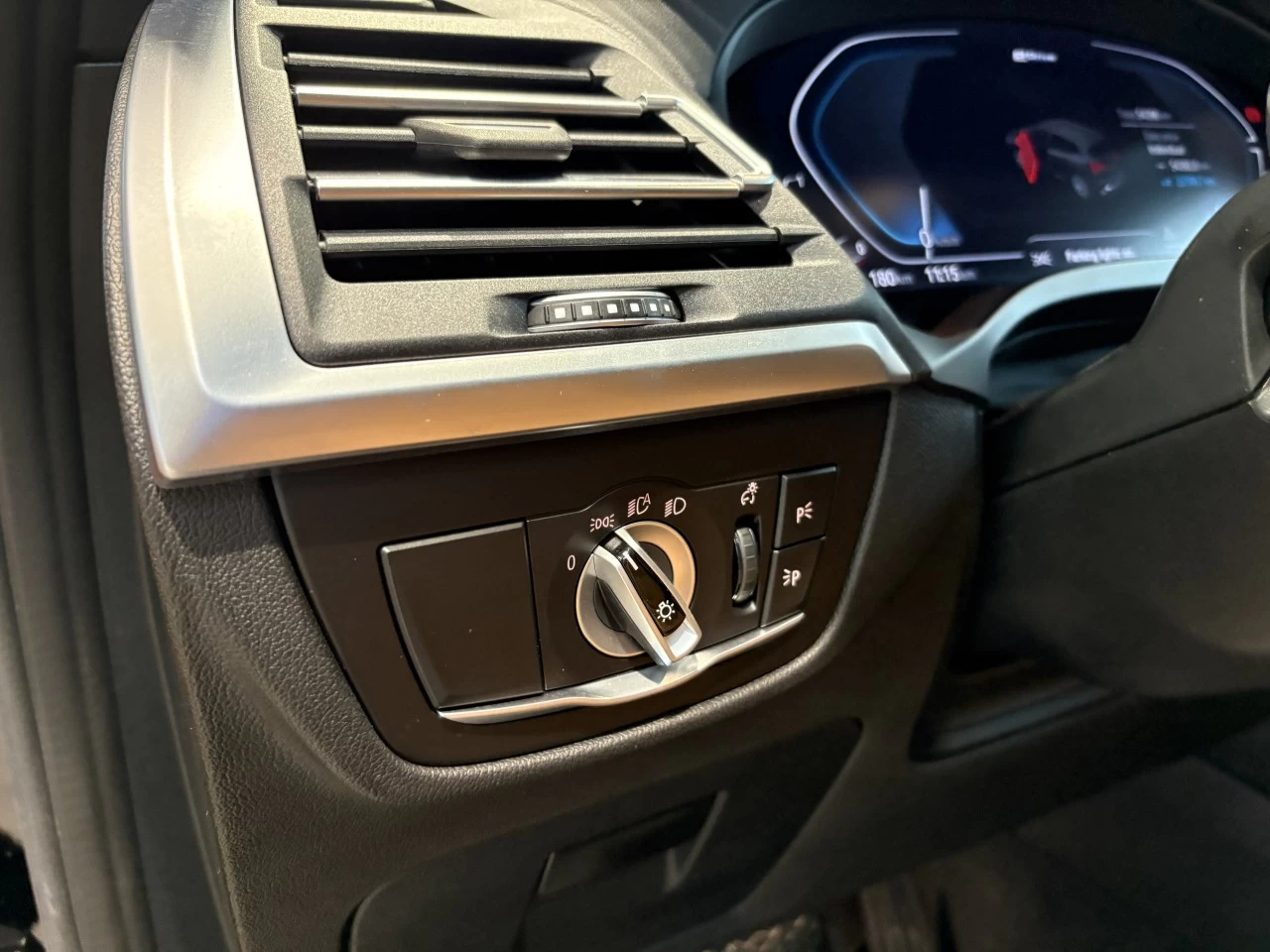 2023 BMW X3 X3 xDrive30e Image principale