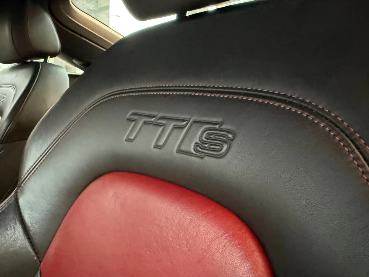 2015 Audi TTS TTS https://www.acuramontrealcentre.com/resize/b990ff35b810a3abc0cc817b2ca24889-1