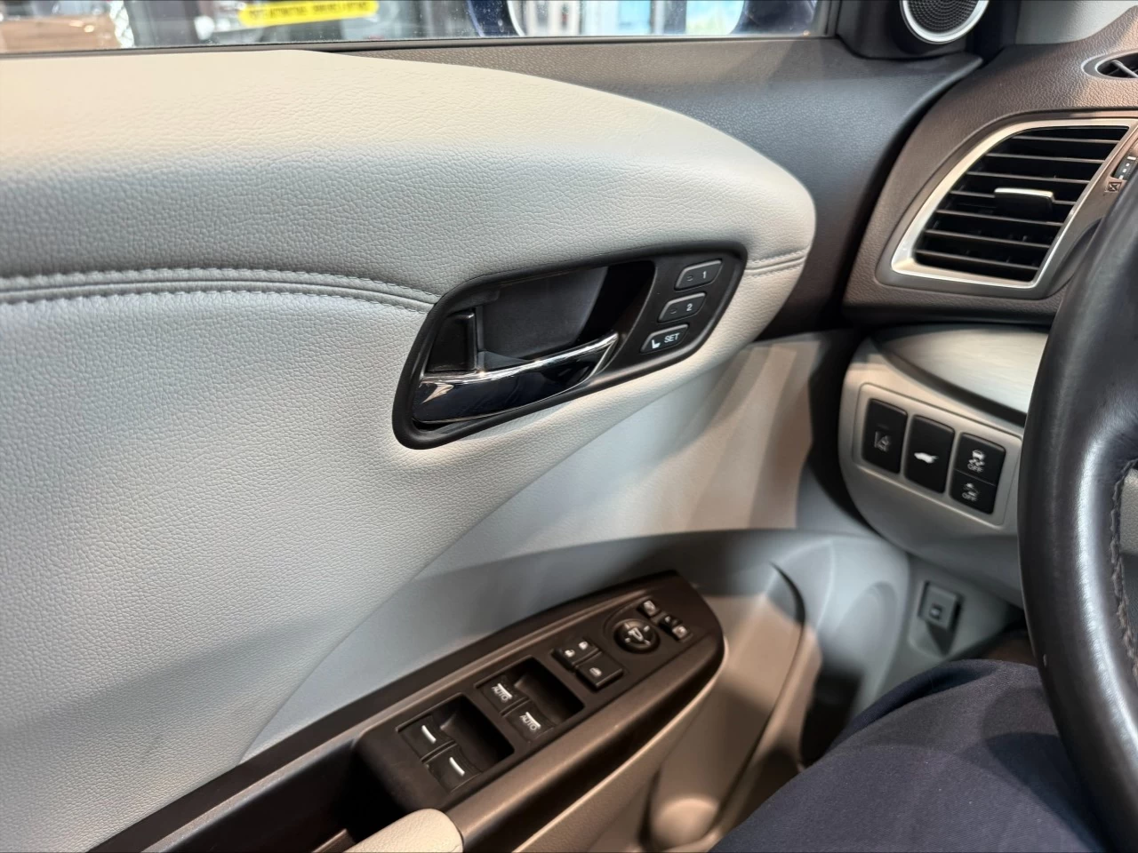 2018 Acura RDX Tech https://www.acuramontrealcentre.com/resize/b990ff35b810a3abc0cc817b2ca24889-1