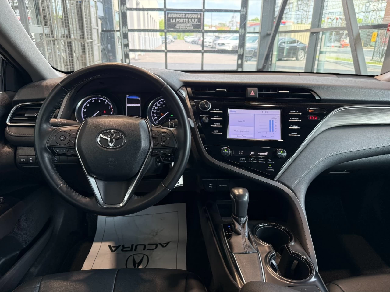 2019 Toyota Camry SE https://www.acuramontrealcentre.com/resize/b990ff35b810a3abc0cc817b2ca24889-1