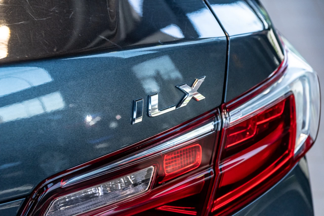 2016 Acura ILX
                                                    Premium - Client Maison - Dossier entretien inclus Image principale