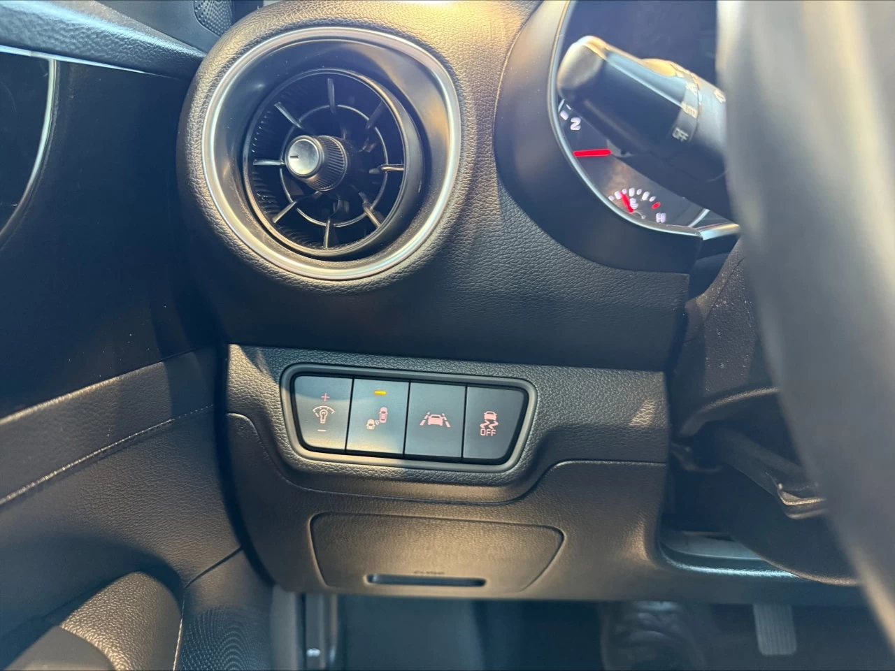 2020 Kia Forte EX https://www.acuramontrealcentre.com/resize/b990ff35b810a3abc0cc817b2ca24889-1