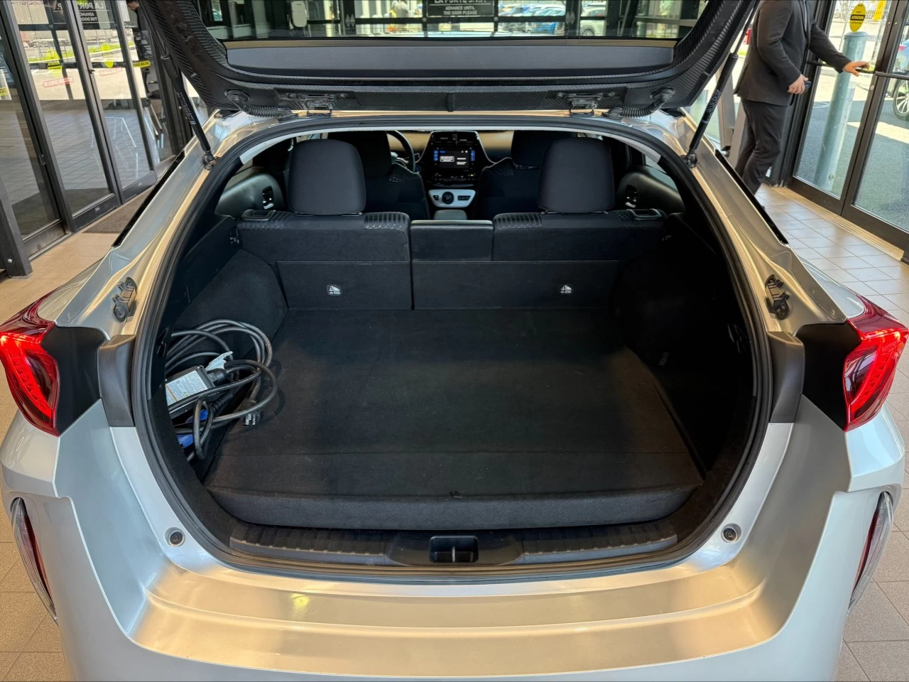 2019 Toyota Prius Prime Auto https://www.acuramontrealcentre.com/resize/b990ff35b810a3abc0cc817b2ca24889-1