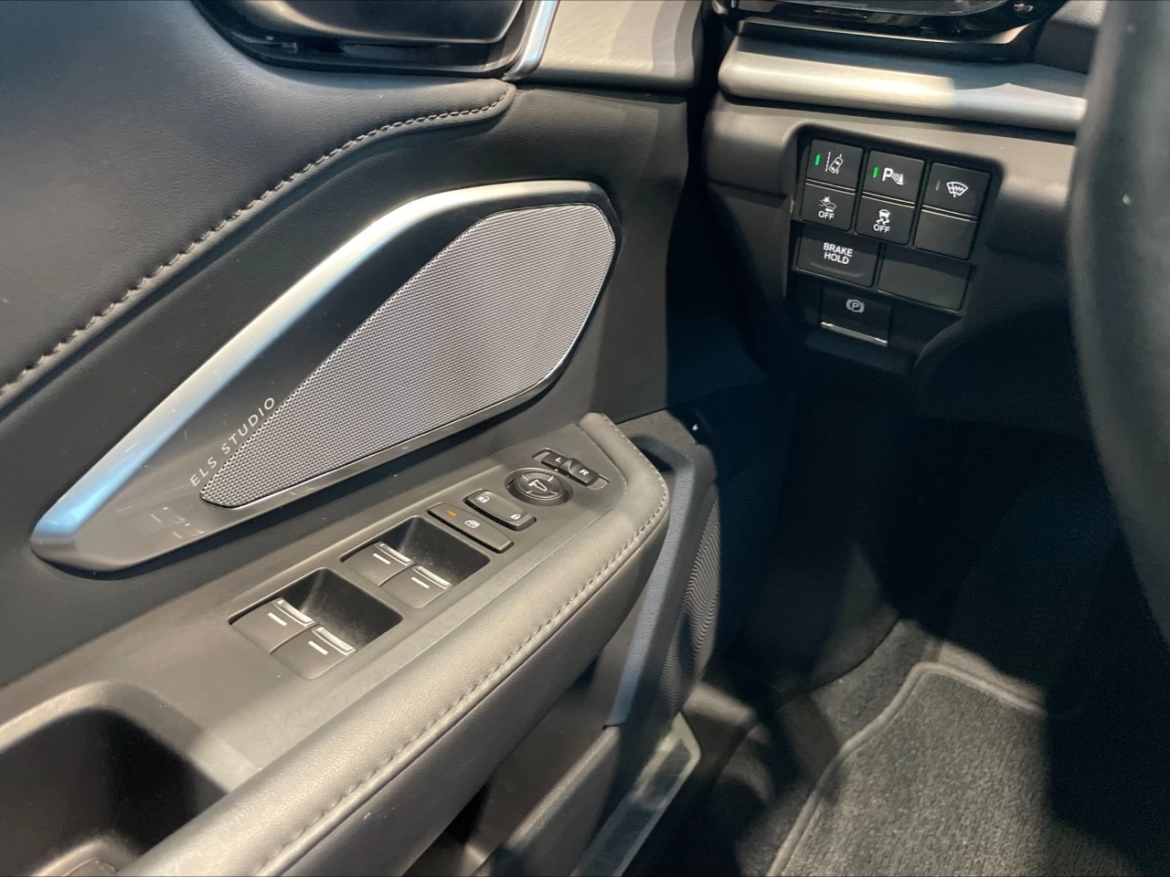 2020 Acura RDX AWD https://www.acuramontrealcentre.com/resize/b990ff35b810a3abc0cc817b2ca24889-1