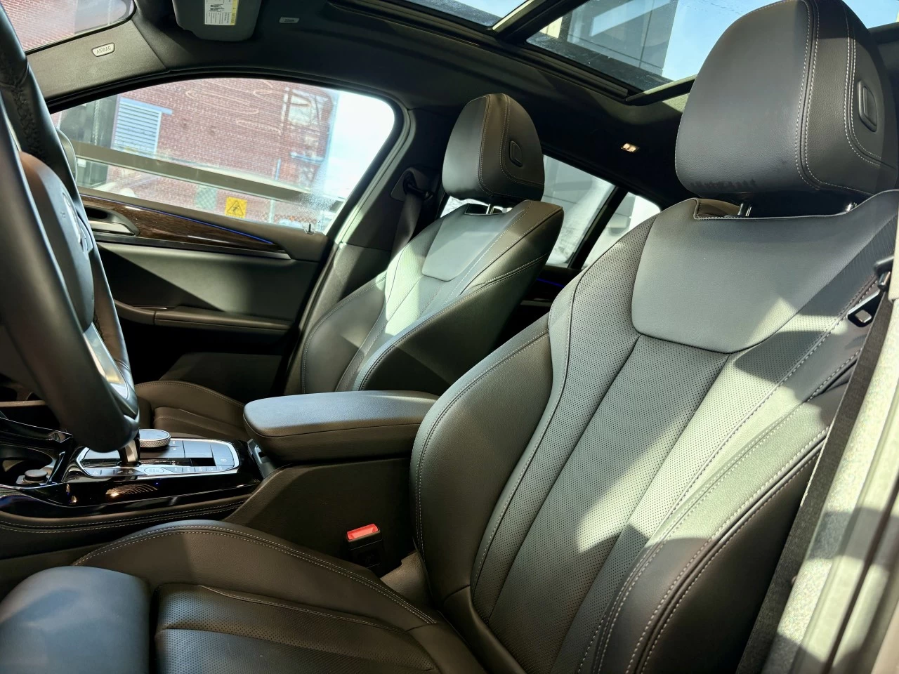 2025 BMW X4 xDrive30i https://www.acuramontrealcentre.com/resize/b990ff35b810a3abc0cc817b2ca24889-1