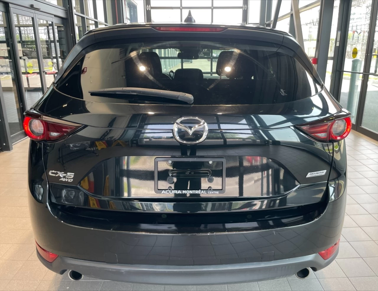 2017 Mazda CX-5 GS https://www.acuramontrealcentre.com/resize/b990ff35b810a3abc0cc817b2ca24889-1