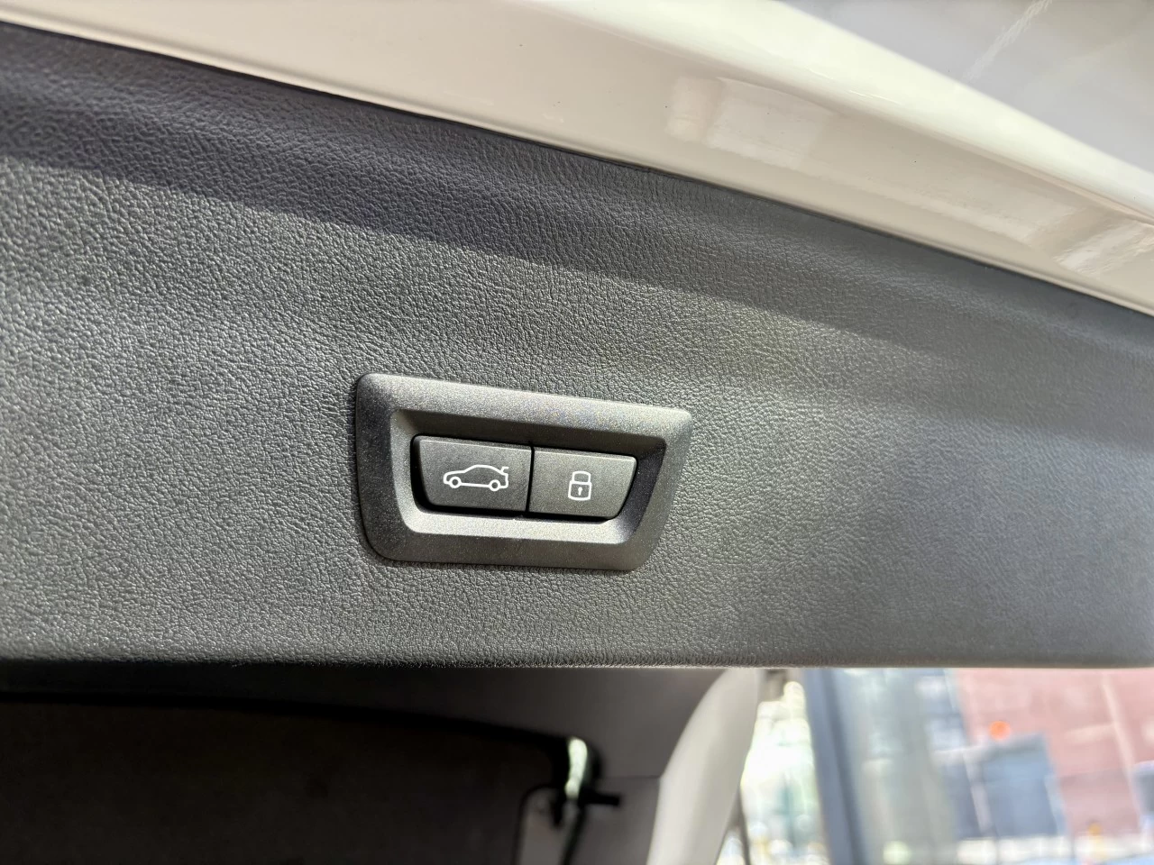 2025 BMW X4 xDrive30i https://www.acuramontrealcentre.com/resize/b990ff35b810a3abc0cc817b2ca24889-1