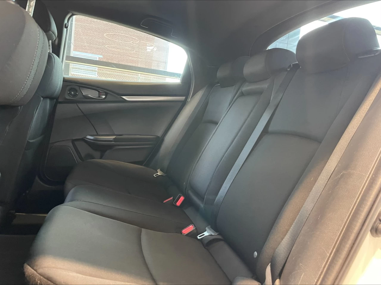 2019 Honda Civic Sport https://www.acuramontrealcentre.com/resize/b990ff35b810a3abc0cc817b2ca24889-1