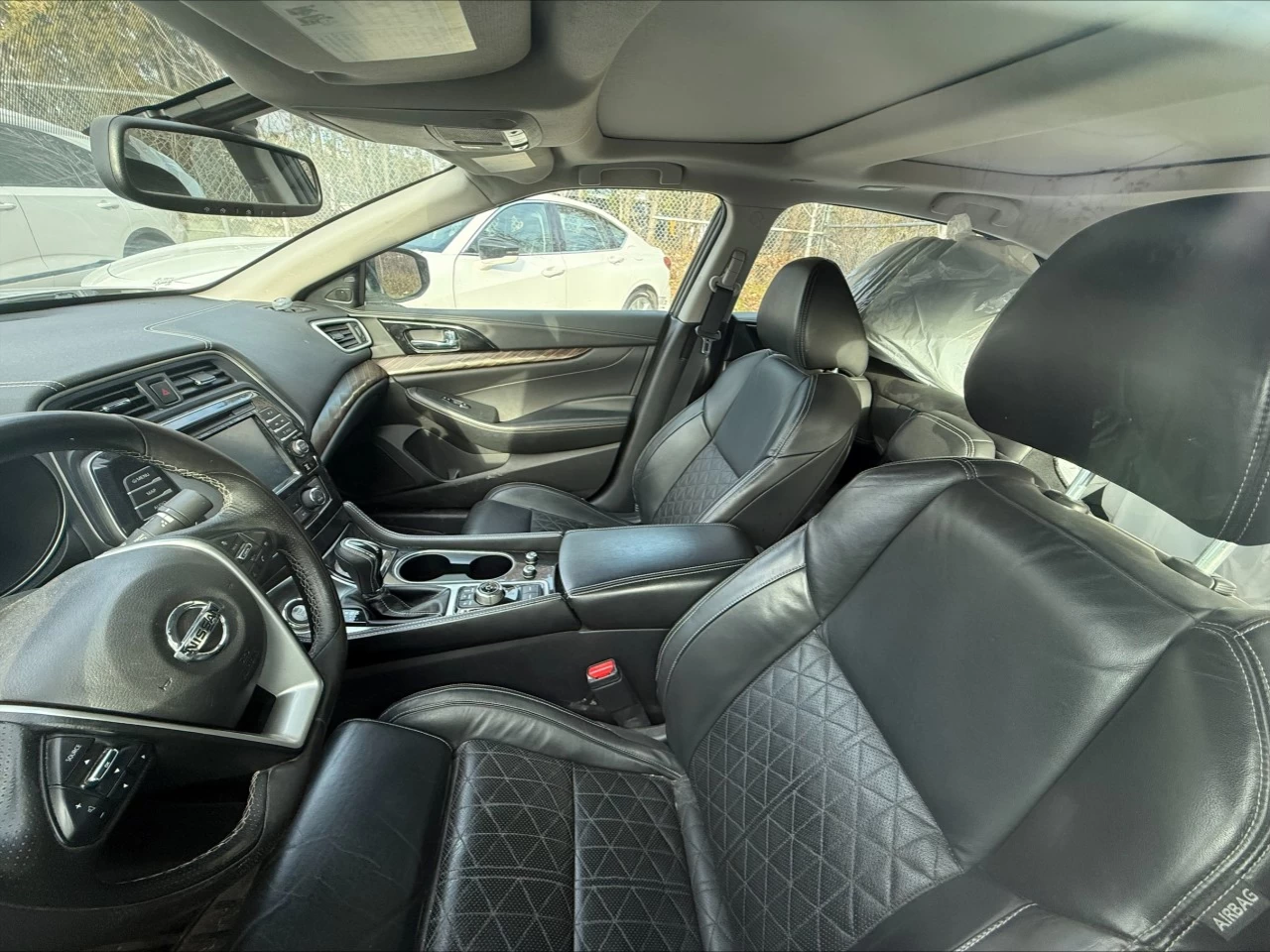 2016 Nissan Maxima Platinum https://www.acuramontrealcentre.com/resize/b990ff35b810a3abc0cc817b2ca24889-1