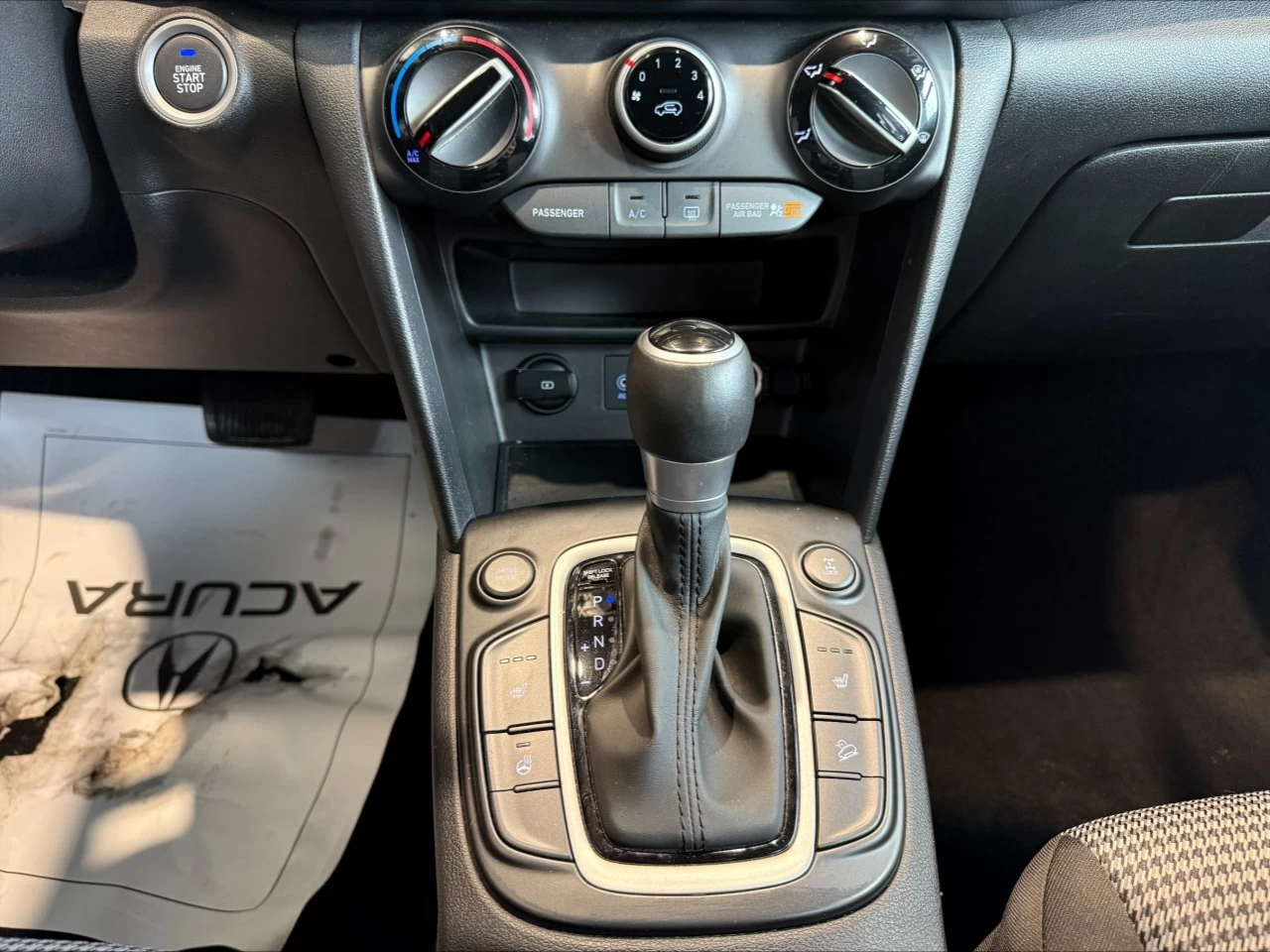 2020 Hyundai Kona Preferred https://www.acuramontrealcentre.com/resize/b990ff35b810a3abc0cc817b2ca24889-1