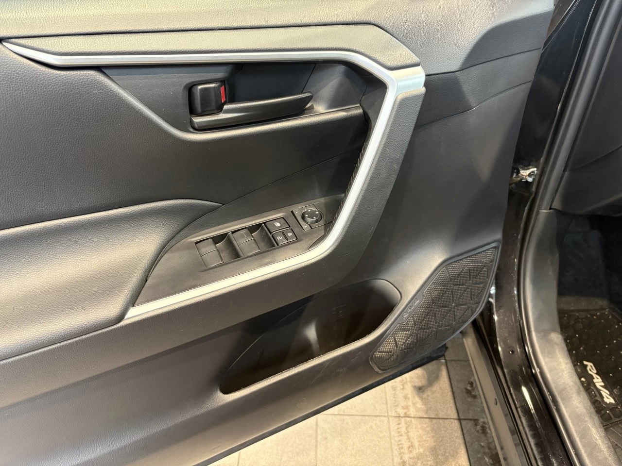 2024 Toyota RAV4 LE Main Image