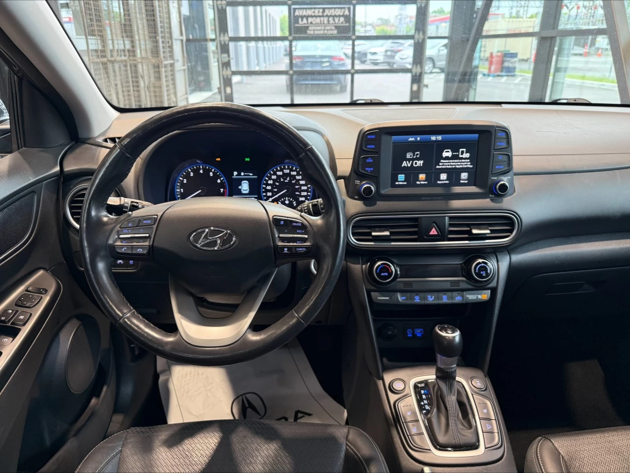 2020 Hyundai Kona Luxury https://www.acuramontrealcentre.com/resize/b990ff35b810a3abc0cc817b2ca24889-1