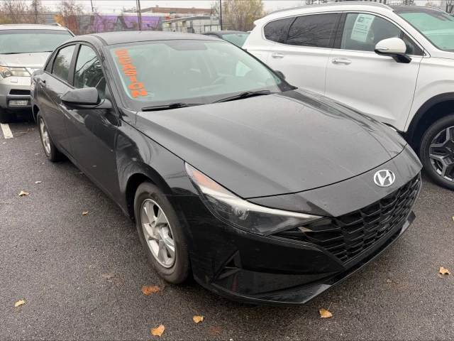 Hyundai Elantra Essential 2022