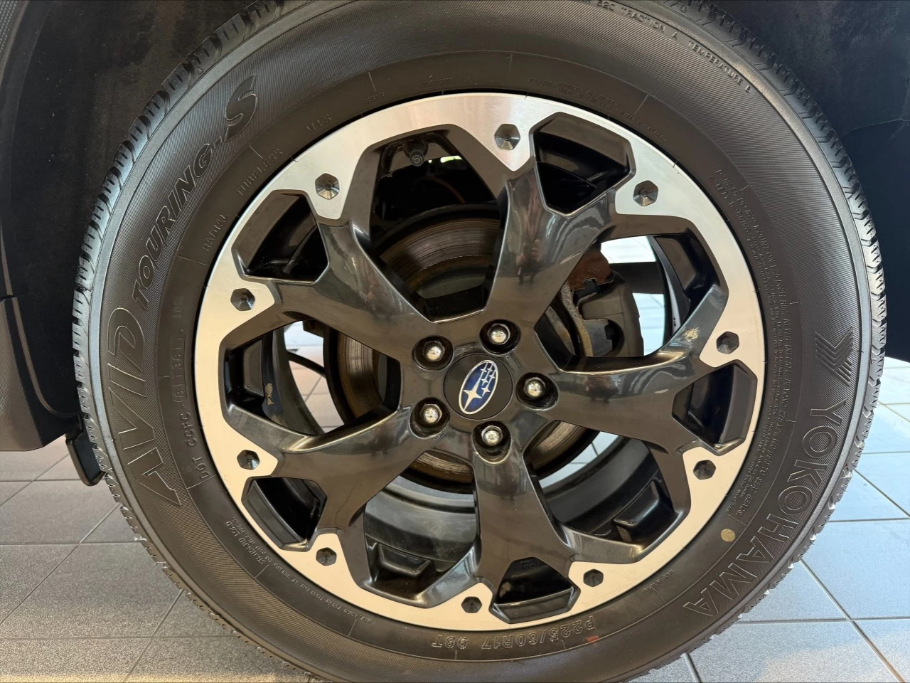 2021 Subaru Crosstrek Convenience https://www.acuramontrealcentre.com/resize/b990ff35b810a3abc0cc817b2ca24889-1