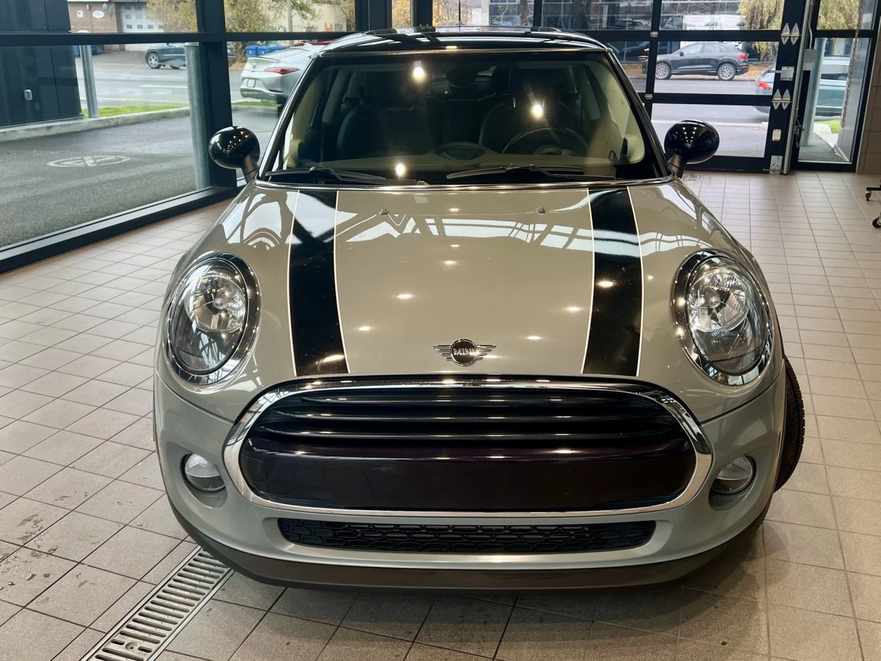 2019 Mini Cooper Cooper https://www.acuramontrealcentre.com/resize/b990ff35b810a3abc0cc817b2ca24889-1