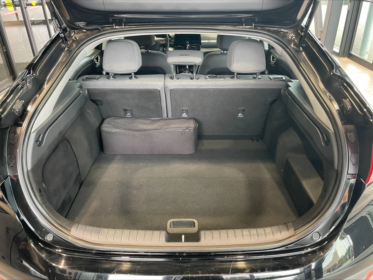 2020 Hyundai Ioniq Preferred https://www.acuramontrealcentre.com/resize/b990ff35b810a3abc0cc817b2ca24889-1