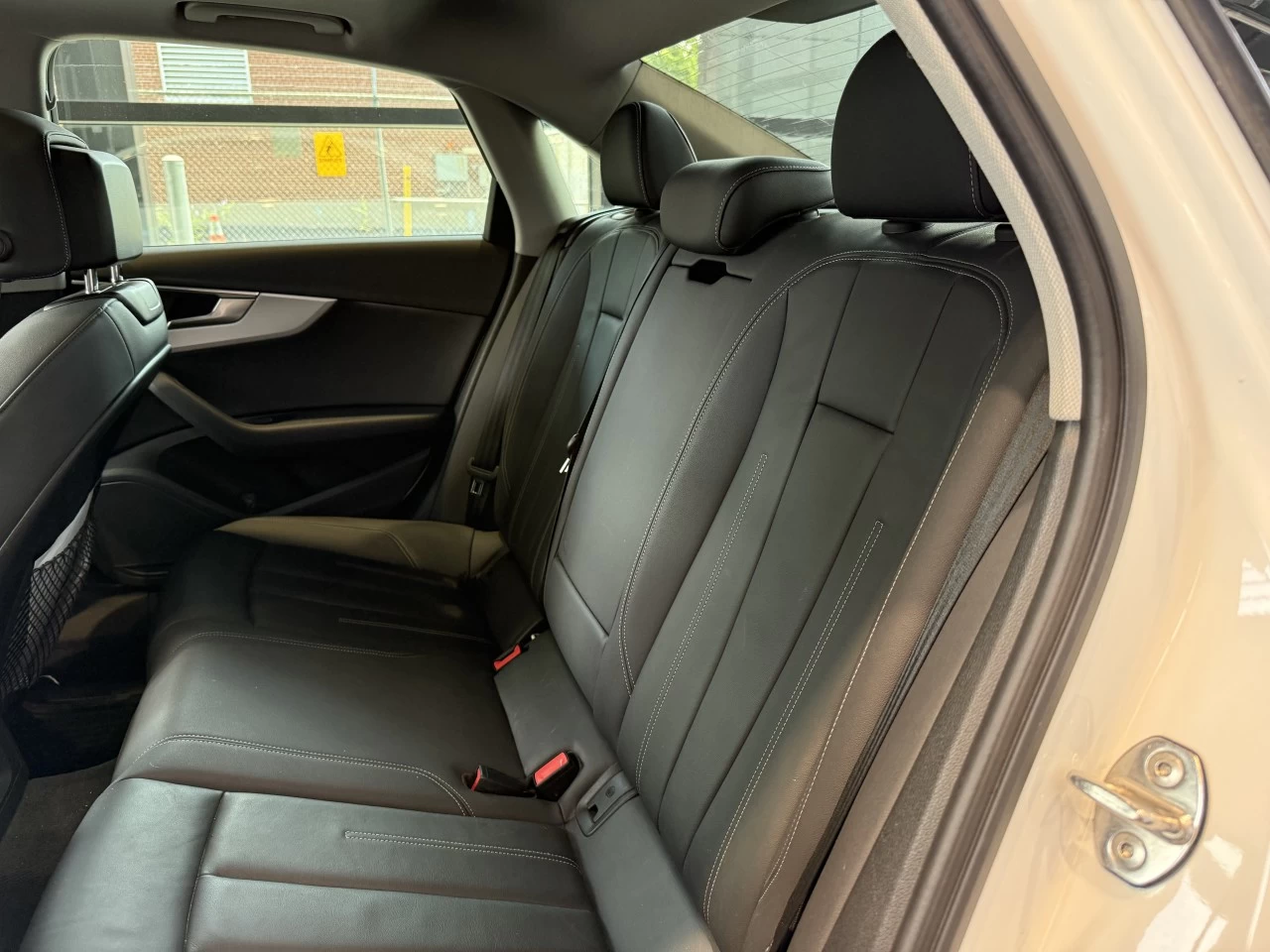 2021 Audi A4 Quattro Komfort 45 TFSI https://www.acuramontrealcentre.com/resize/b990ff35b810a3abc0cc817b2ca24889-1