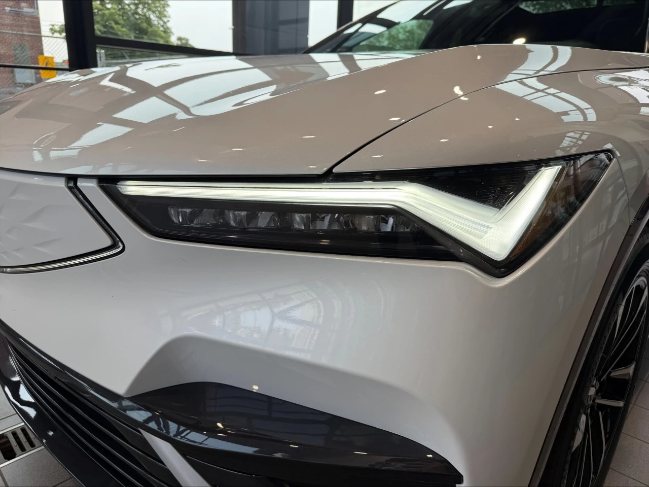 2024 Acura ZDX A-Spec Package https://www.acuramontrealcentre.com/resize/b990ff35b810a3abc0cc817b2ca24889-1
