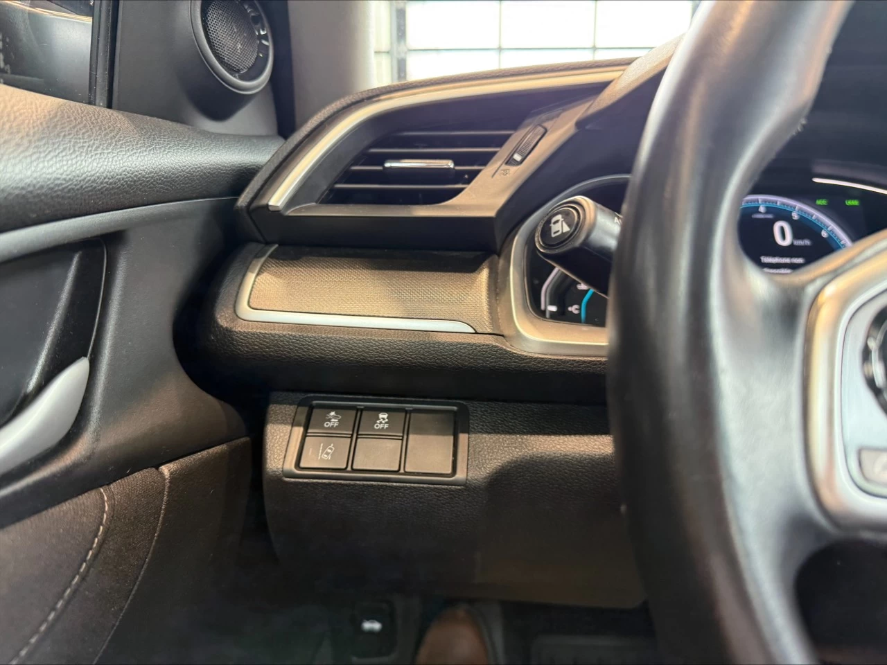 2020 Honda Civic EX https://www.acuramontrealcentre.com/resize/b990ff35b810a3abc0cc817b2ca24889-1