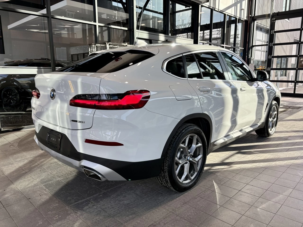 2025 BMW X4 xDrive30i https://www.acuramontrealcentre.com/resize/b990ff35b810a3abc0cc817b2ca24889-1