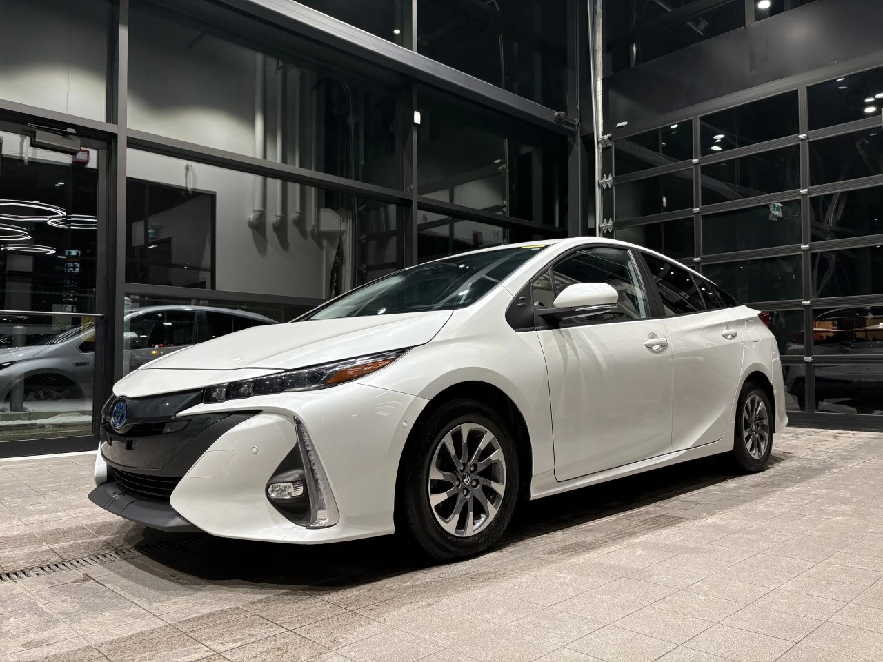 2021 Toyota Prius Prime Upgrade https://www.acuramontrealcentre.com/resize/b990ff35b810a3abc0cc817b2ca24889-1