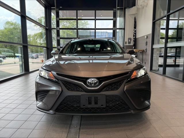 Toyota Camry SE 2019