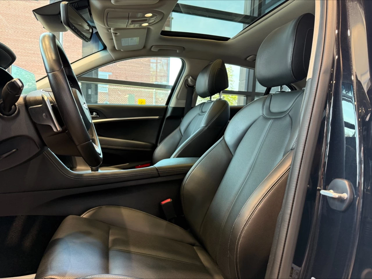 2021 Genesis G70 2.0T Advanced https://www.acuramontrealcentre.com/resize/b990ff35b810a3abc0cc817b2ca24889-1