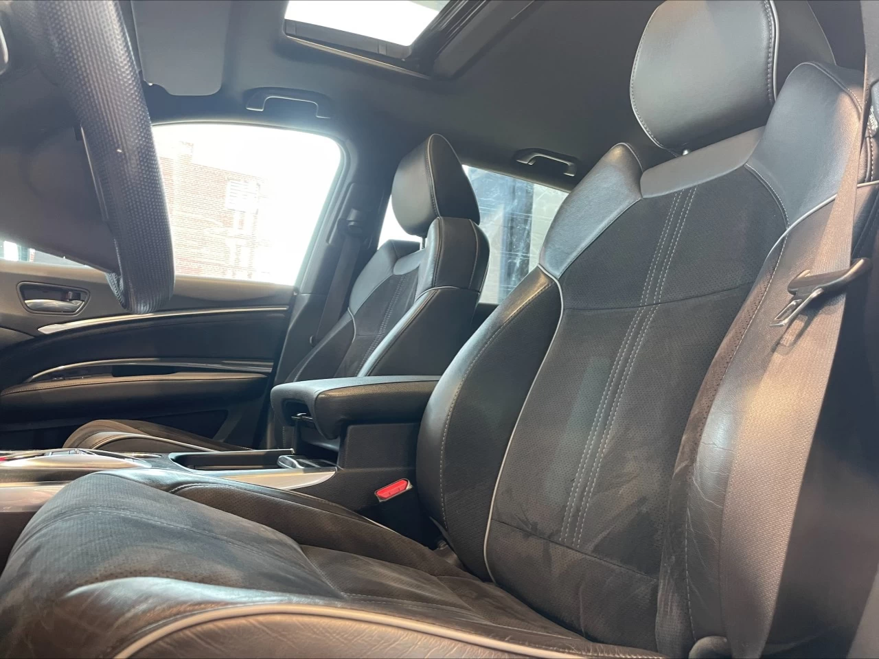 2019 Acura MDX Elite 6 Passenger/A-Spec https://www.acuramontrealcentre.com/resize/b990ff35b810a3abc0cc817b2ca24889-1