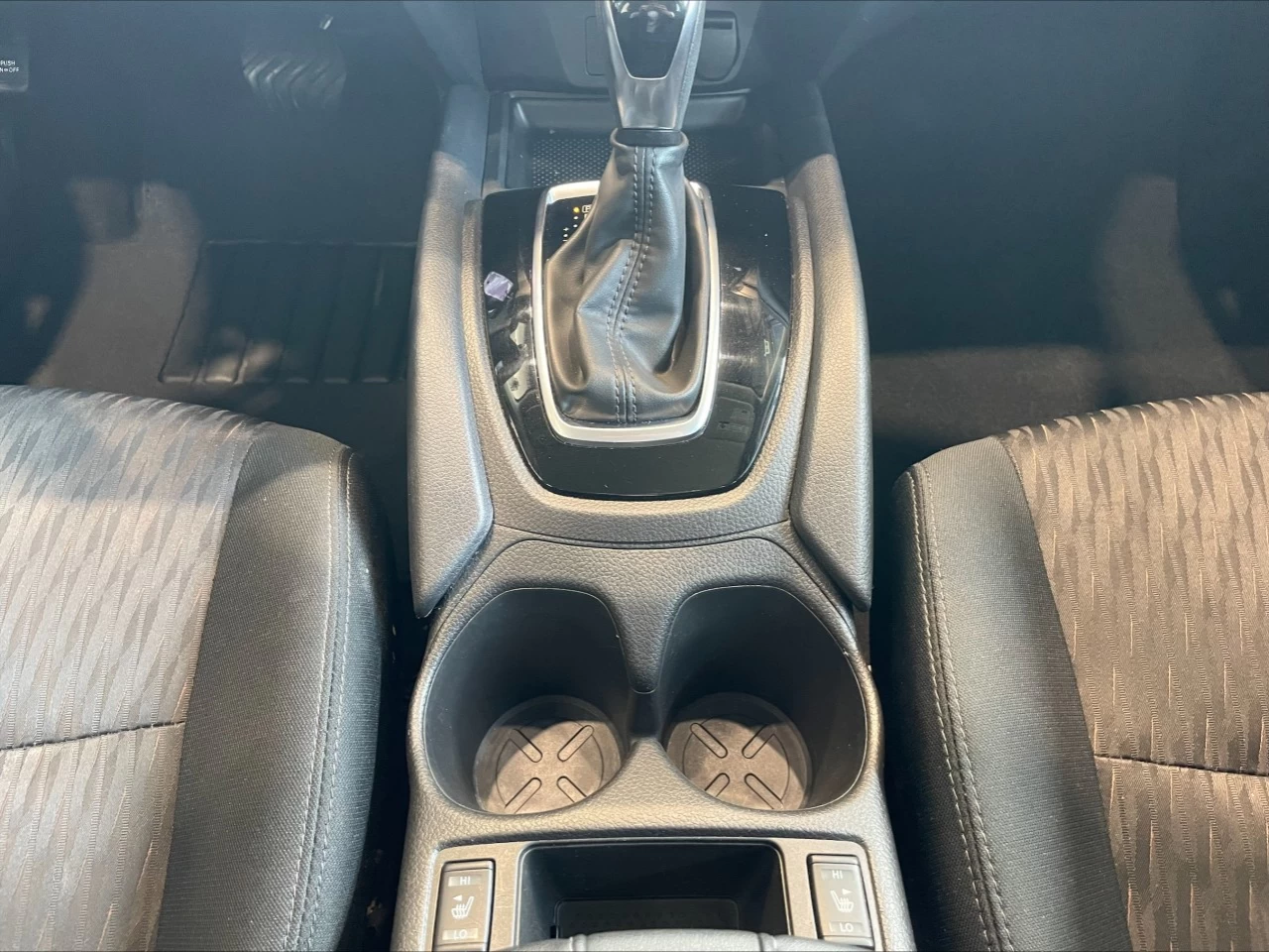 2019 Nissan Rogue S https://www.acuramontrealcentre.com/resize/b990ff35b810a3abc0cc817b2ca24889-1