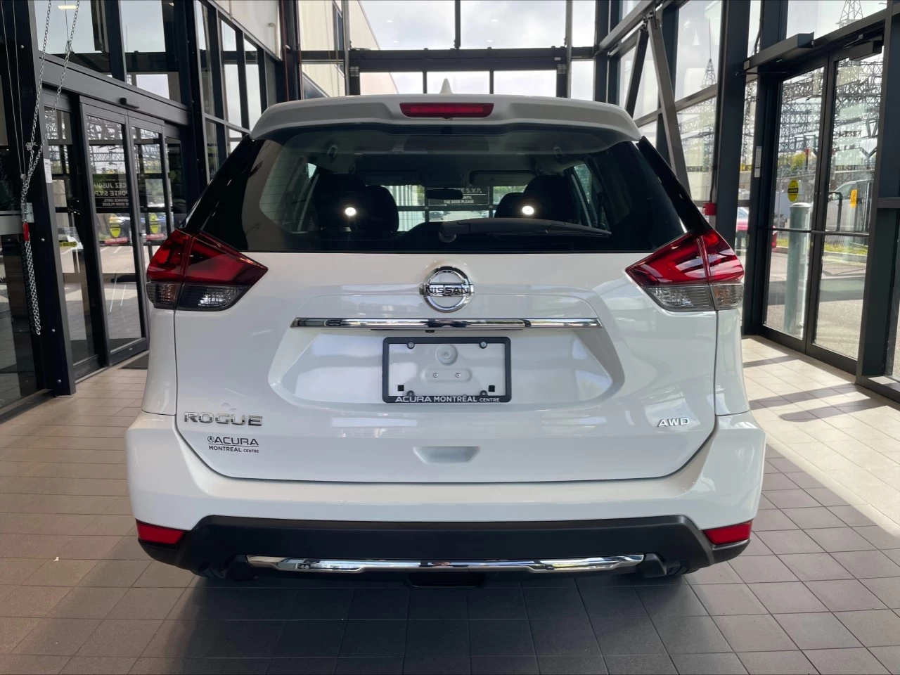 2019 Nissan Rogue S https://www.acuramontrealcentre.com/resize/b990ff35b810a3abc0cc817b2ca24889-1