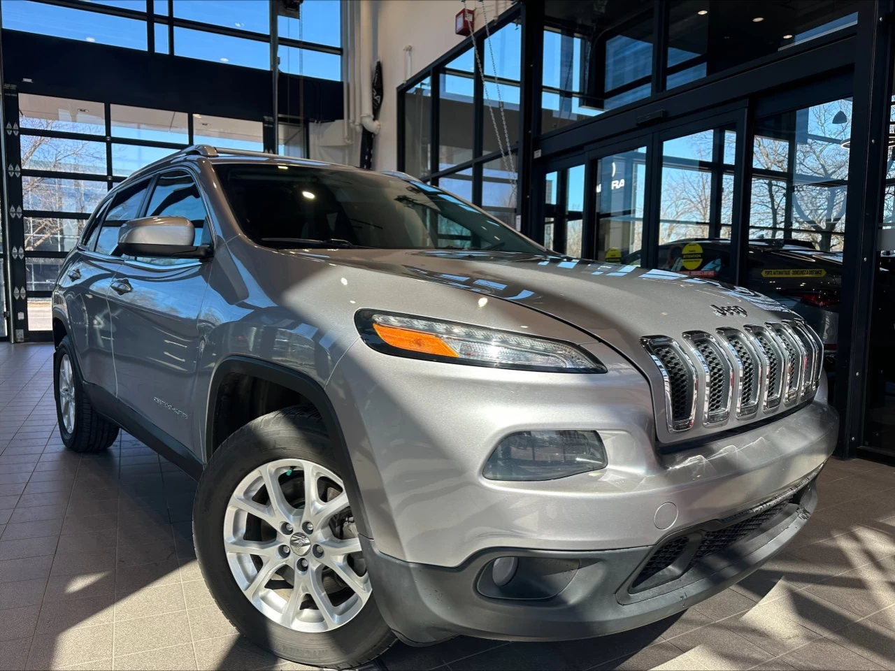 2014 Jeep Cherokee North https://www.acuramontrealcentre.com/resize/b990ff35b810a3abc0cc817b2ca24889-1