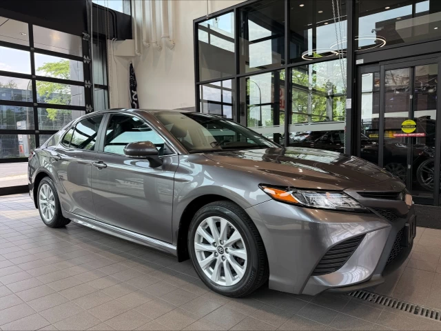 Toyota Camry SE 2019