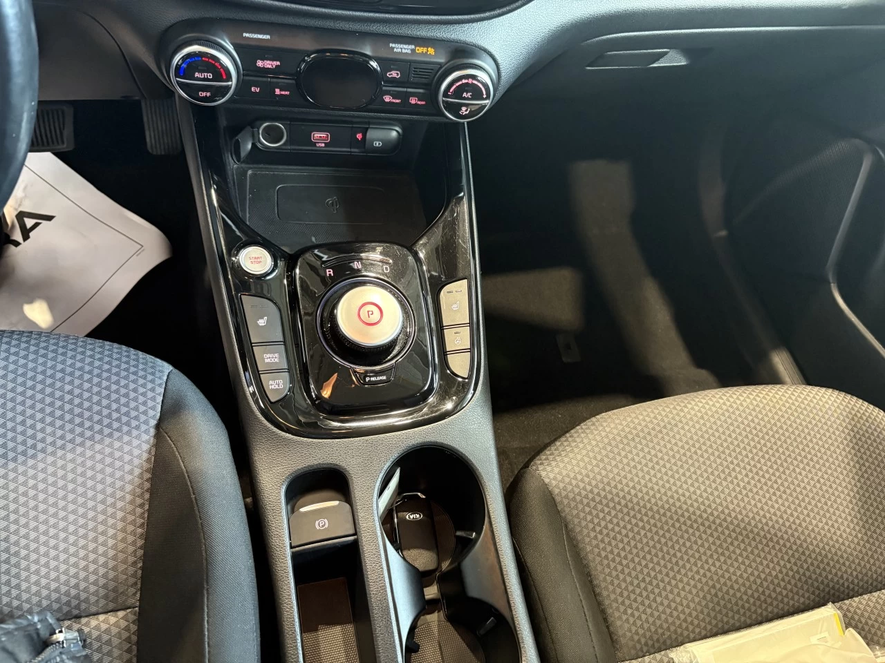 2021 Kia Soul EV EV Premium https://www.acuramontrealcentre.com/resize/b990ff35b810a3abc0cc817b2ca24889-1