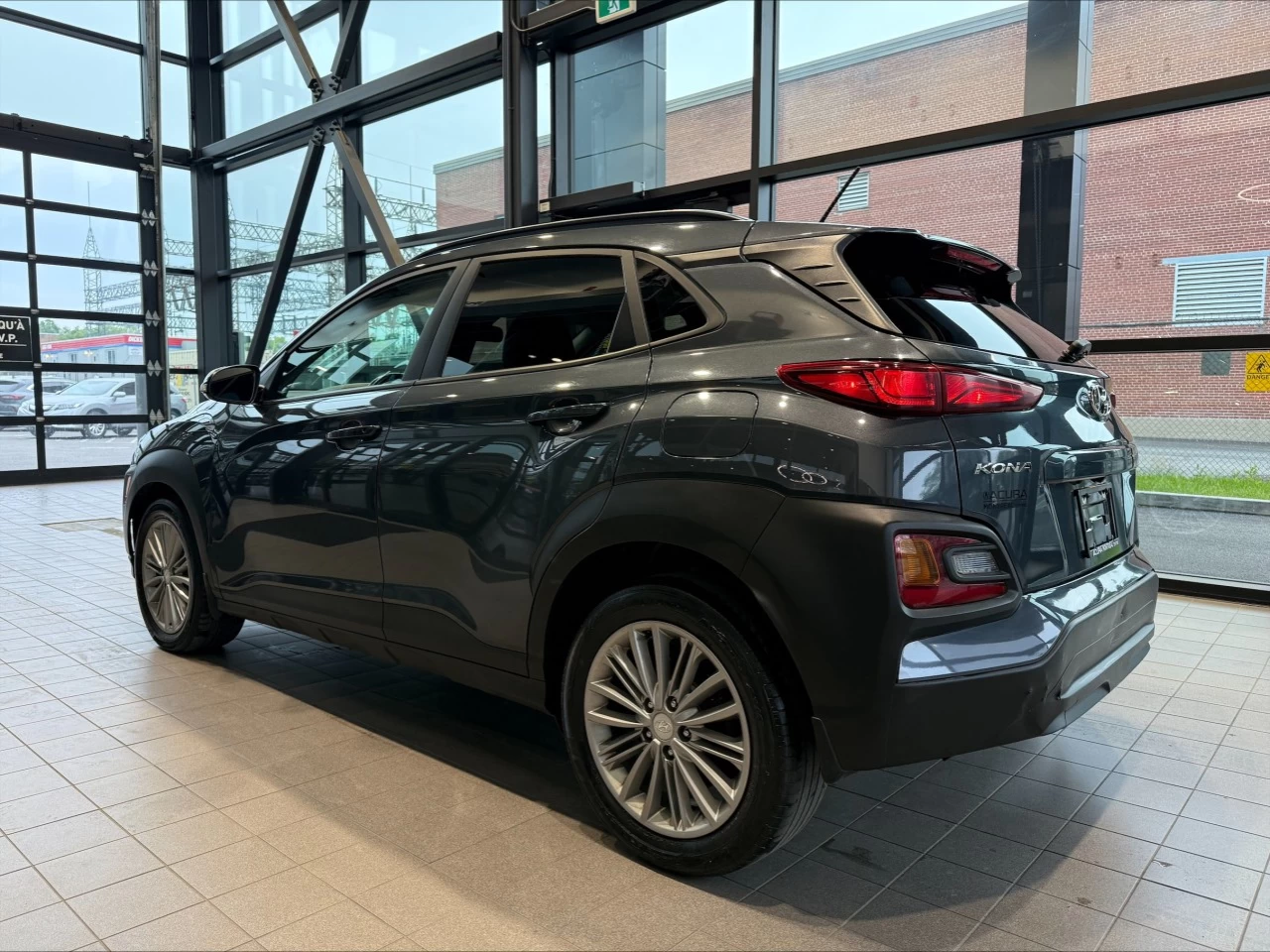 2020 Hyundai Kona Luxury https://www.acuramontrealcentre.com/resize/b990ff35b810a3abc0cc817b2ca24889-1